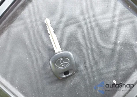 2018 Toyota Sienna Le 7 Passenger z USA, uszkodzony, nr VIN 5TDJZ3DC6JS197285